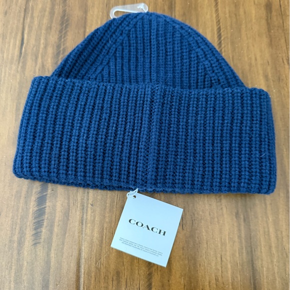 Coach patch beanie NWT - Picture 2 of 4